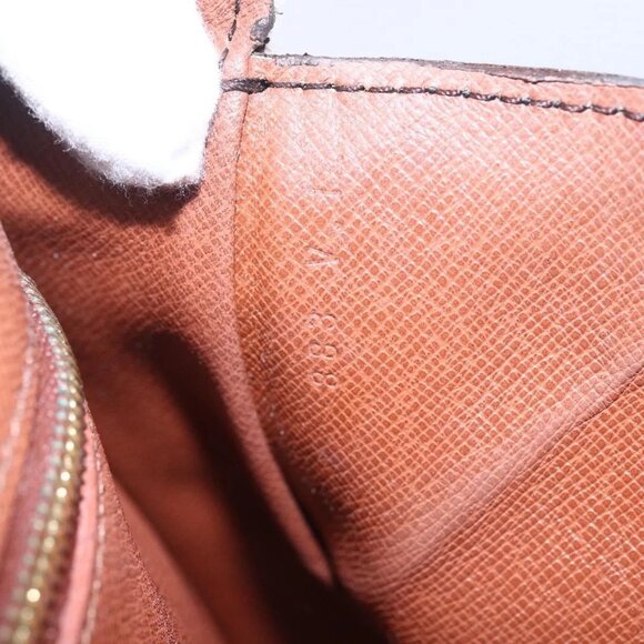 LOUIS VUITTON Monogram Saint Cloud GM Shoulder Bag M51242 LV Auth 146821 - Picture 10 of 16